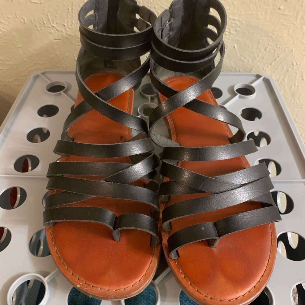 American Eagle Sandles